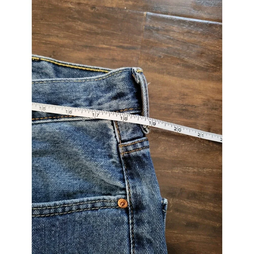 Levi’s 550 Relaxed Fit Jeans Men's 38x30 Light Wash Straight Leg Classic Denim